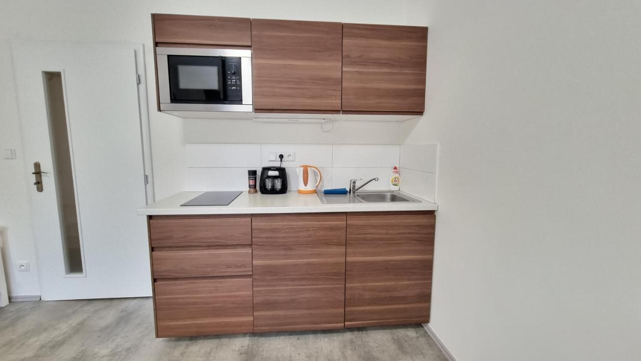 Finnem Rentals Jicinska Praga Zewnętrze zdjęcie